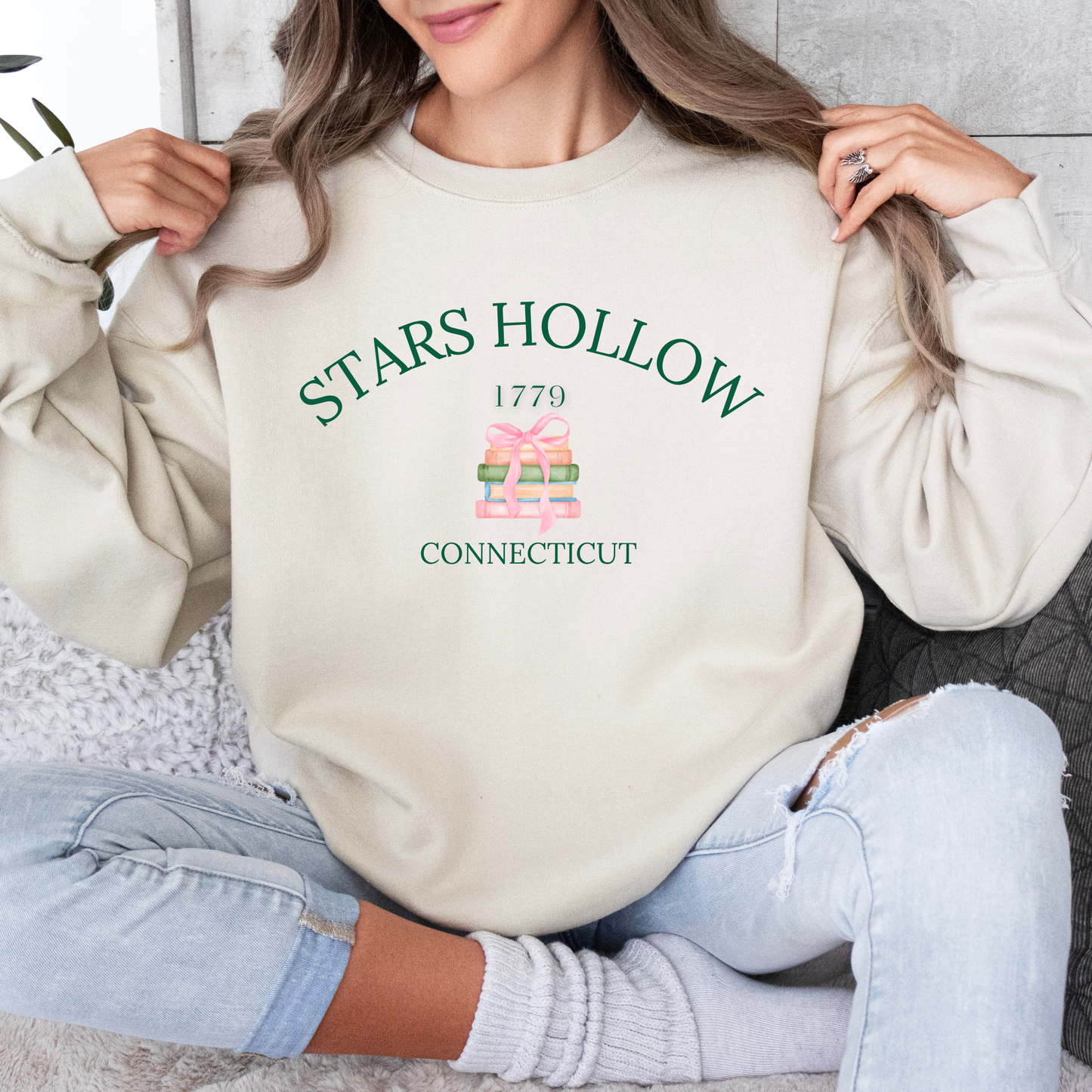 Stars Hollow Ribbon Bookstack Crewneck Sweatshirt -Cozy Gilmore Girls Apparel