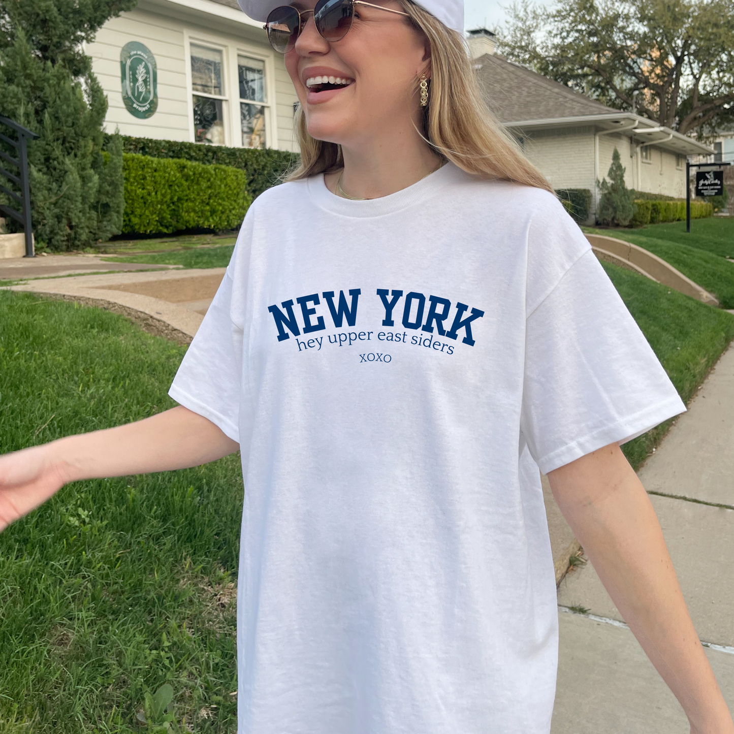 NYC Upper East Siders XOXO-Chic Gossip Girl T-Shirt