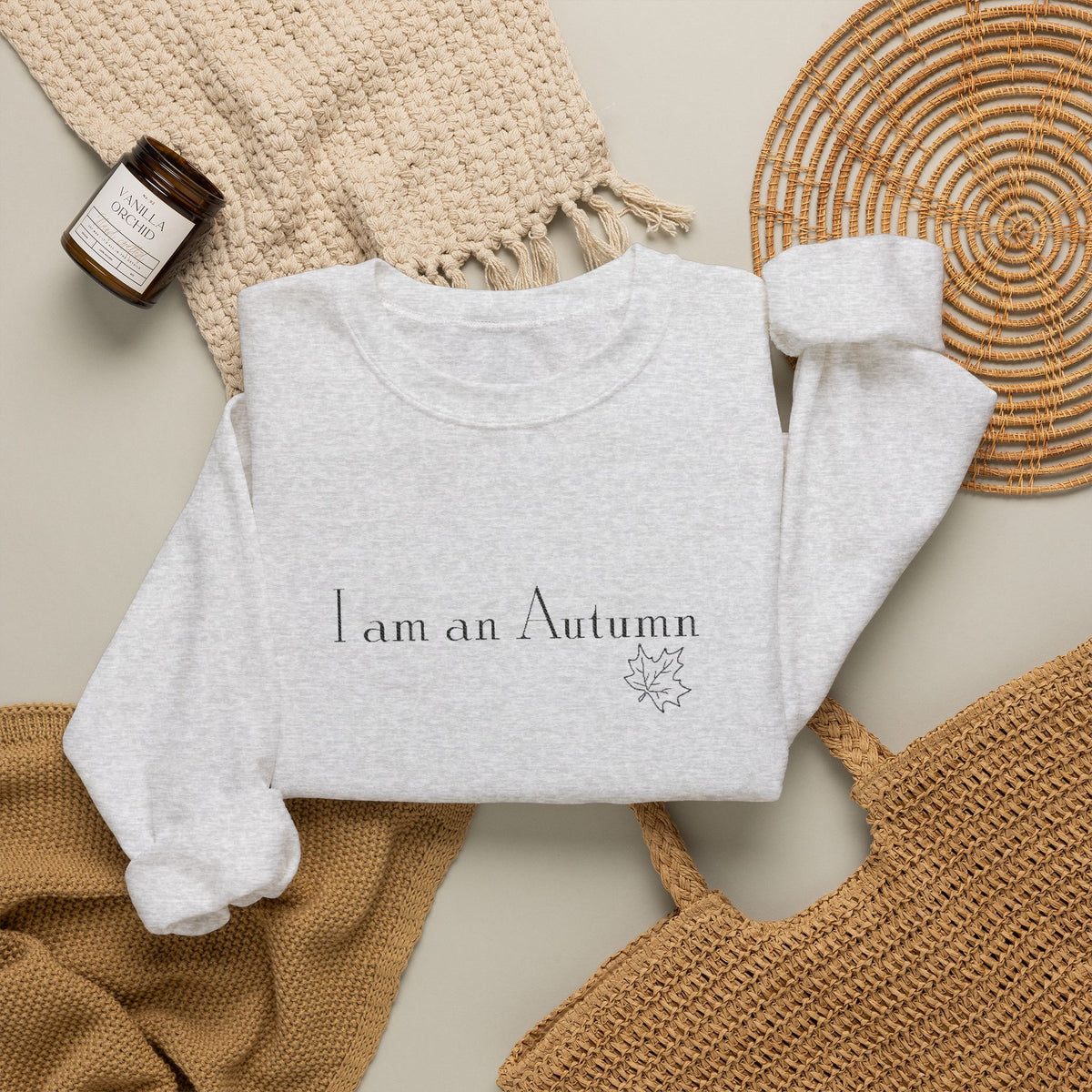 I Am an Autumn Embroidered Crewneck Sweatshirt Black🍂