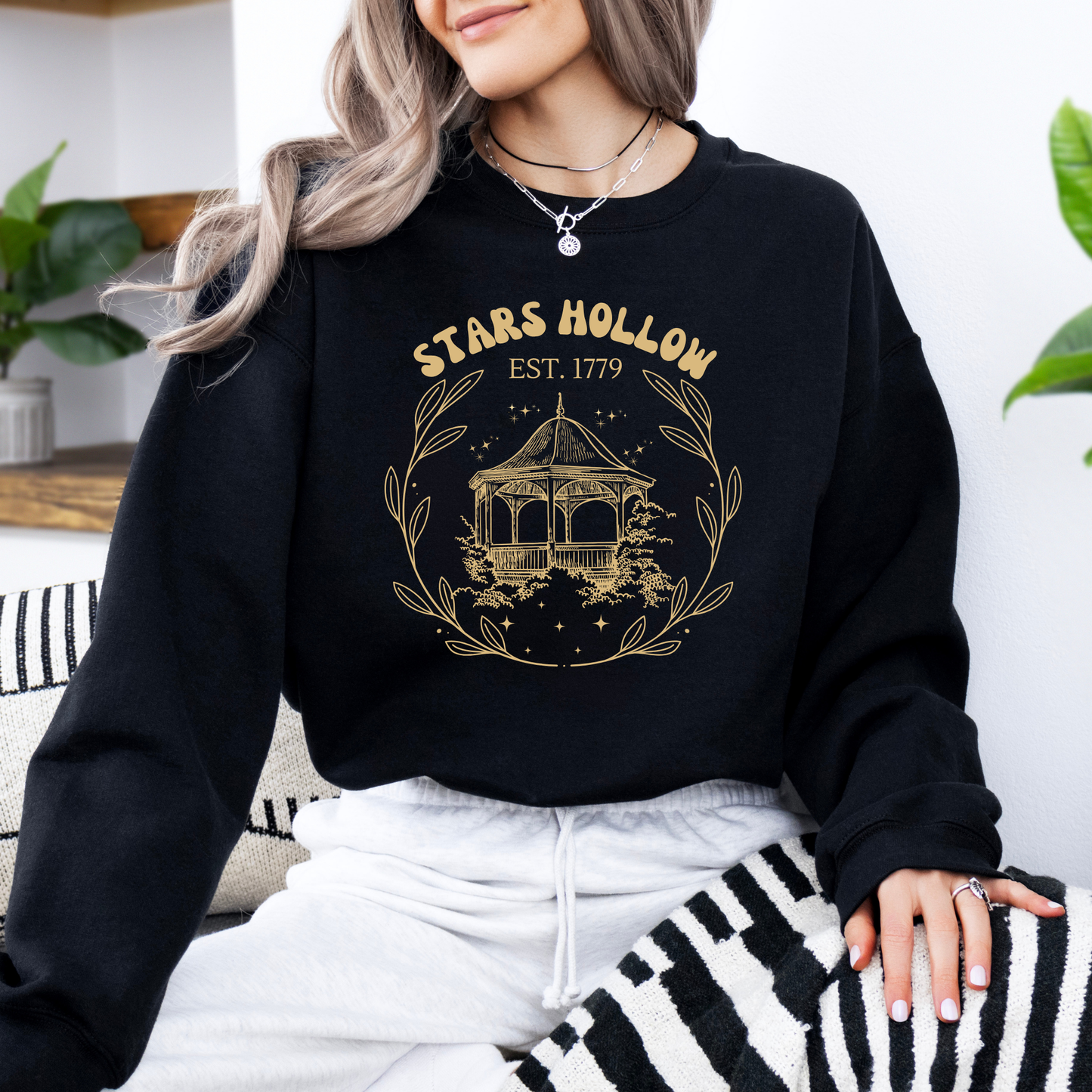 Stars Hollow Gazebo Crewneck-Gilmore Girls Vintage Apparel