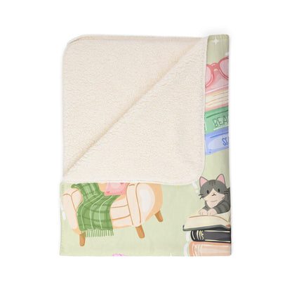 Cozy Reader Sherpa Fleece Blanket-Green