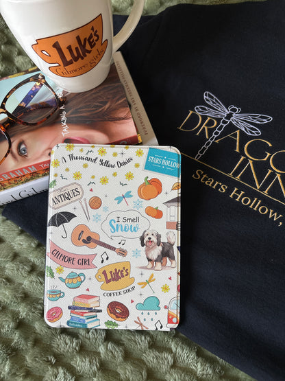 Stars Hollow Collage Leatherette Kindle Paperwhite Case (White)