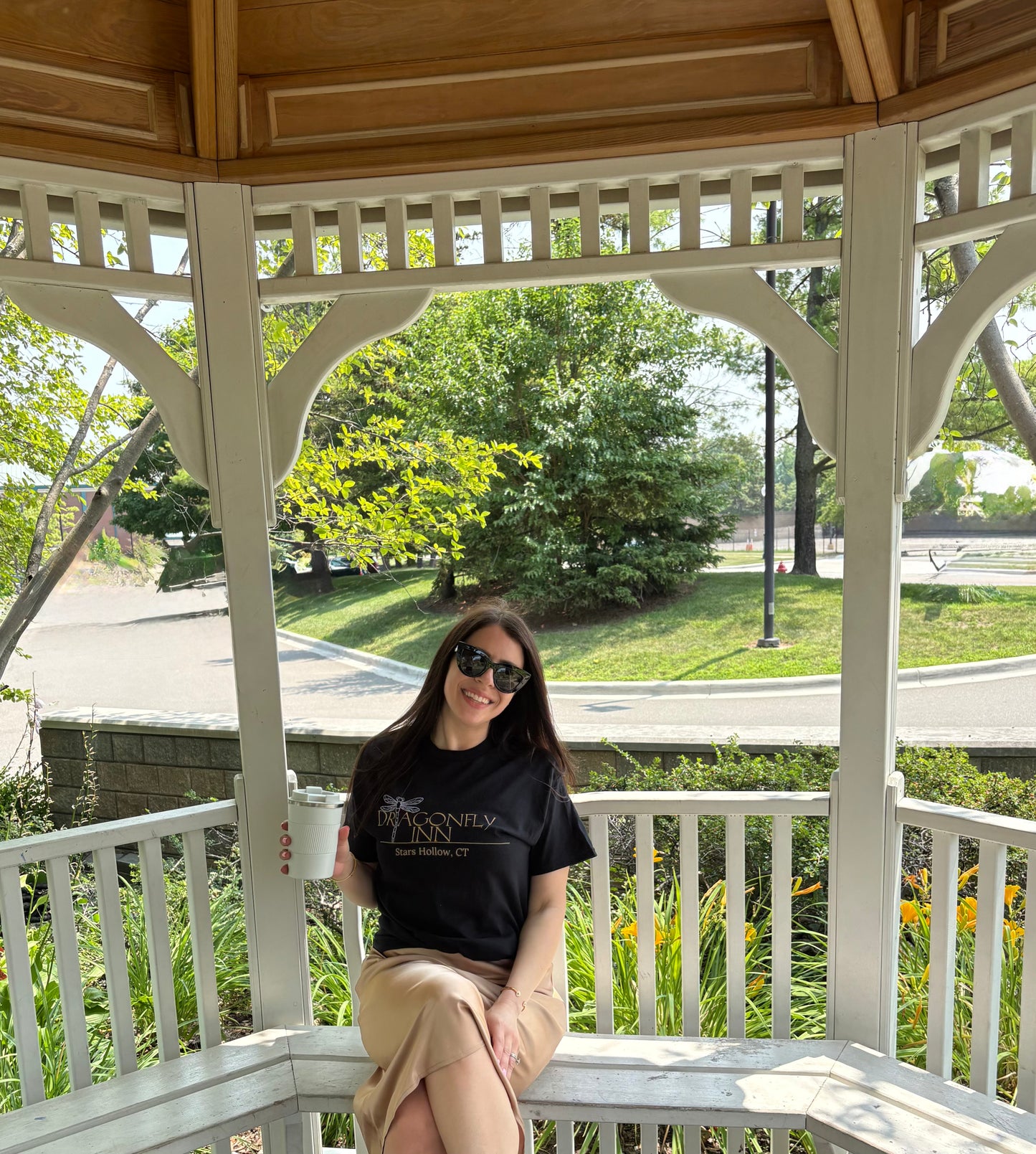 Dragonfly Inn Cotton T-Shirt – Gilmore Girls & Stars Hollow Charm