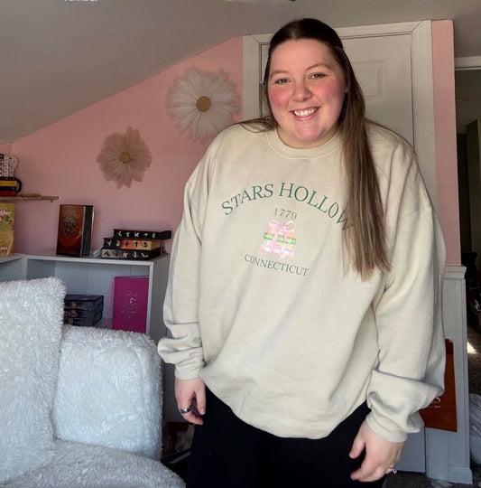 Stars Hollow Ribbon Bookstack Crewneck Sweatshirt -Cozy Gilmore Girls Apparel
