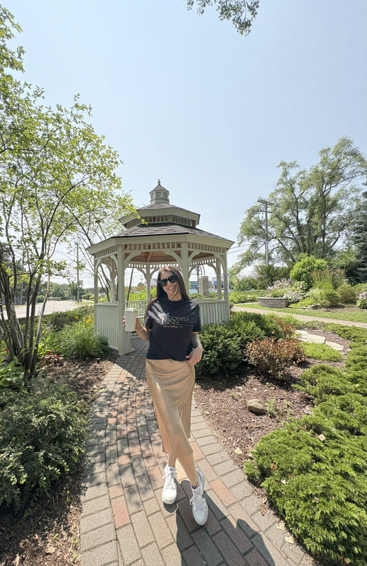 Dragonfly Inn Cotton T-Shirt – Gilmore Girls & Stars Hollow Charm